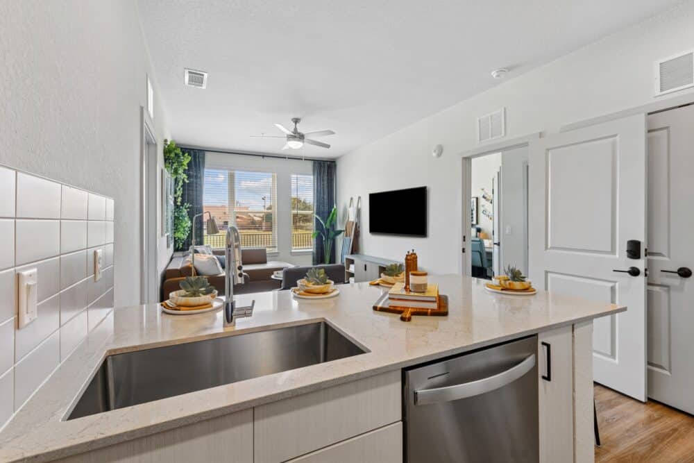 aperture-0825-sho-model-livingroom-1